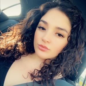 Meet your Posher, Pink